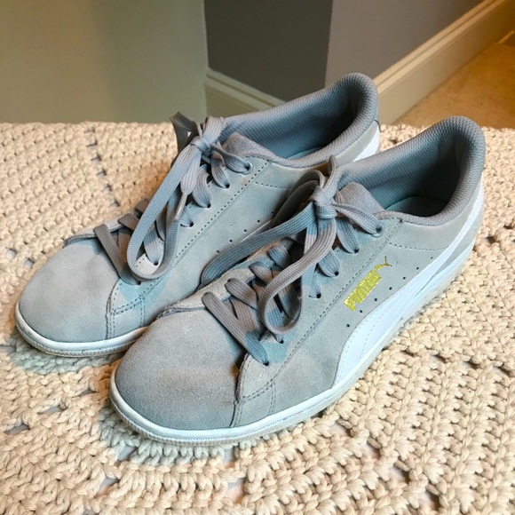 Puma Shoes - Puma gray sueded sneakers 👟
